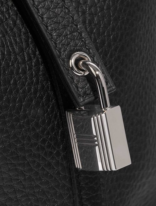 Pre-owned Hermès bag Picotin 18 Taurillon Clemence Black Black Closing System | Sell your designer bag on Saclab.com