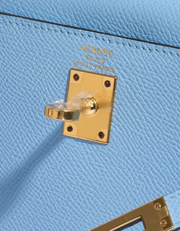 Pre-owned Hermès bag Kelly 25 Epsom Blue Celeste Blue Logo | Sell your designer bag on Saclab.com