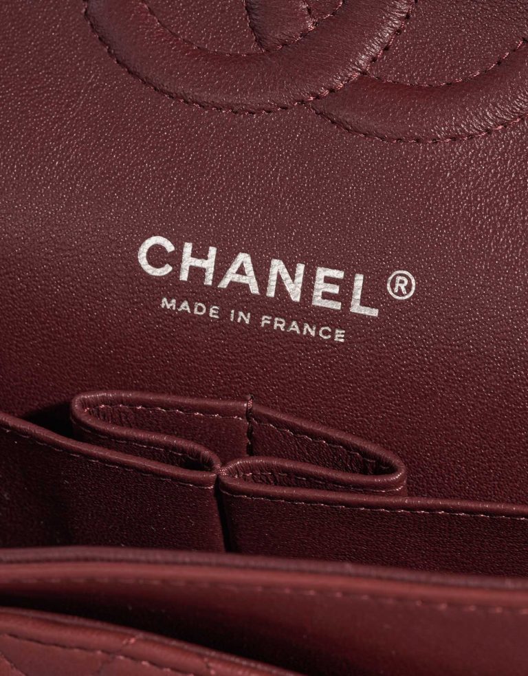 Pre-owned Chanel bag Timeless Medium Lamb Dark Red Red Logo | Sell your designer bag on Saclab.com