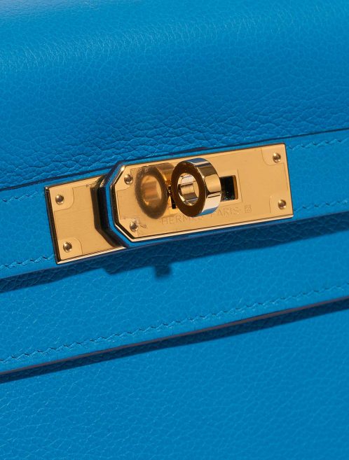 Pre-owned Hermès bag Kelly 32 Evercolour Blue Frida Blue Closing System | Sell your designer bag on Saclab.com