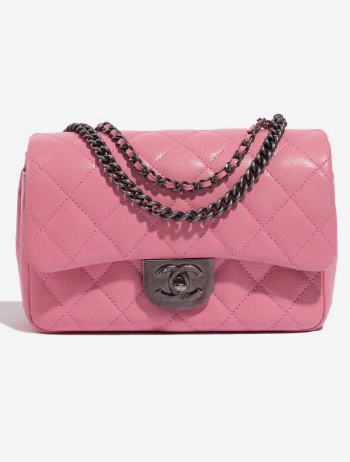 Pre-owned Chanel bag Timeless Medium Lamb Pink Pink Front | Sell your designer bag on Saclab.com