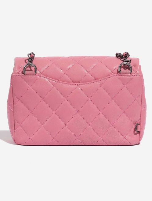 Pre-owned Chanel bag Timeless Medium Lamb Pink Pink Back | Sell your designer bag on Saclab.com