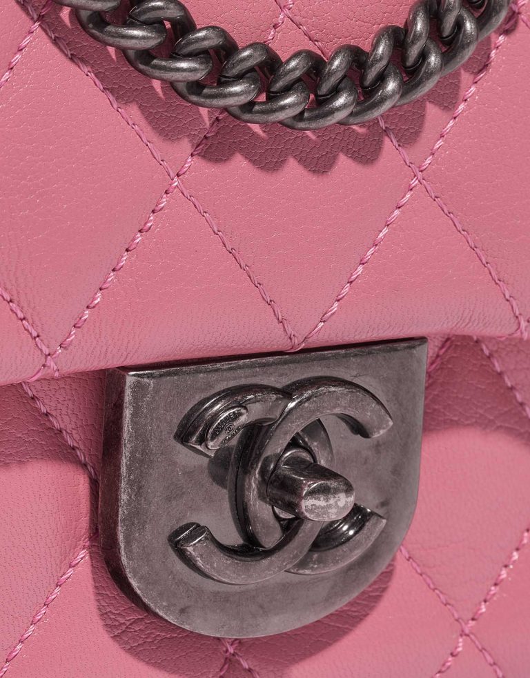 Pre-owned Chanel bag Timeless Medium Lamb Pink Pink Front | Sell your designer bag on Saclab.com