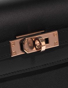 Pre-owned Hermès bag Kelly Pochette Swift Black Black Closing System | Sell your designer bag on Saclab.com