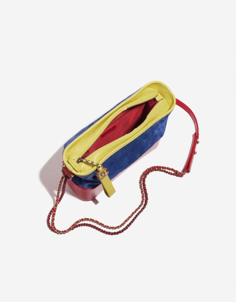 Pre-owned Chanel bag Gabrielle Medium Calf / Suede Blue / Red / Yellow Blue, Multicolour Inside | Sell your designer bag on Saclab.com
