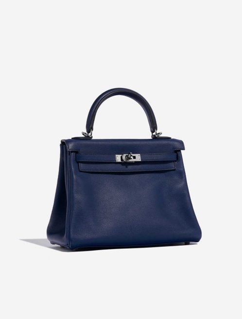 Pre-owned Hermès bag Kelly 25 Swift Blue Saphir Blue Side Front | Sell your designer bag on Saclab.com