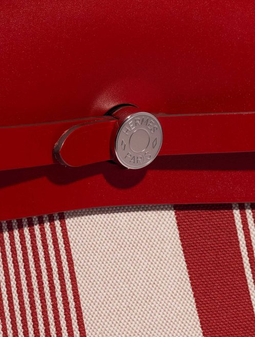 Pre-owned Hermès bag Herbag Backpack Toile / Vache Hunter Bordeaux / Ecru / Beige / Piment Red Closing System | Sell your designer bag on Saclab.com