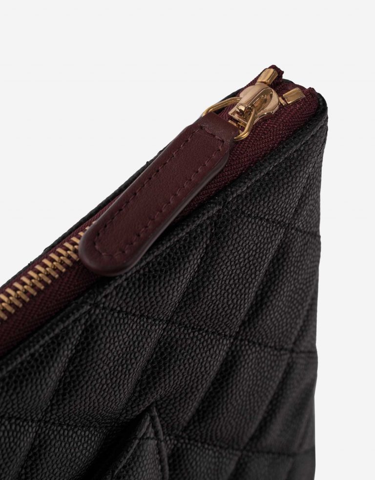 Pre-owned Chanel bag Timeless Clutch Caviar Black Black Closing System | Sell your designer bag on Saclab.com