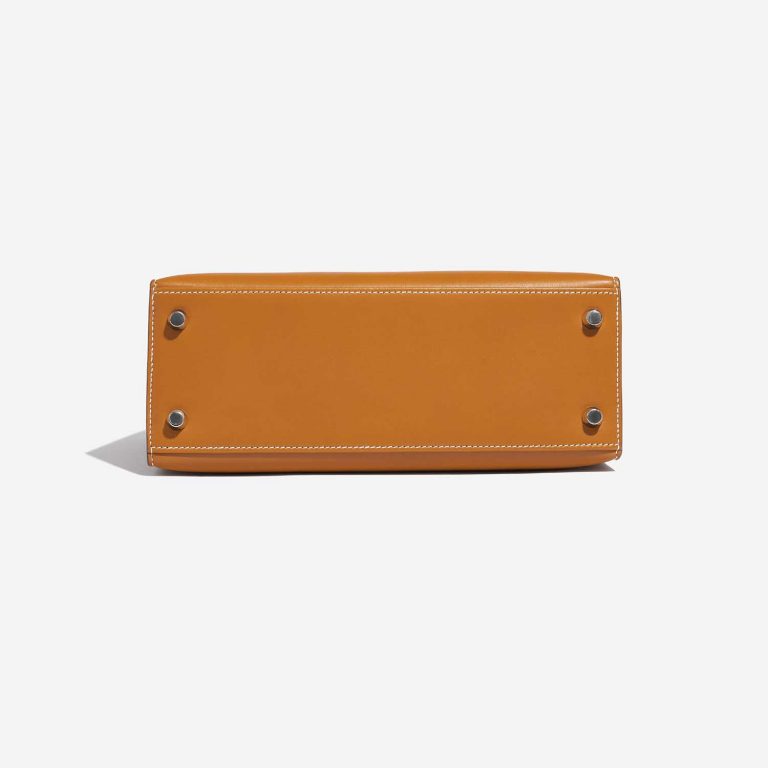 Pre-owned Hermès bag Kelly 25 Sable Butler Natural Brown Bottom | Sell your designer bag on Saclab.com