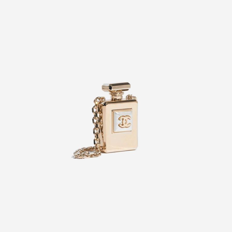 Pre-owned Chanel bag Perfume Necklace Metal Gold / Pearl Gold Side Front | Sell your designer bag on Saclab.com