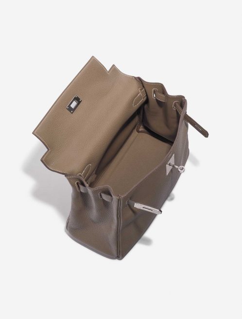 Pre-owned Hermès bag Kelly 28 Togo Etoupe Brown, Grey Inside | Sell your designer bag on Saclab.com