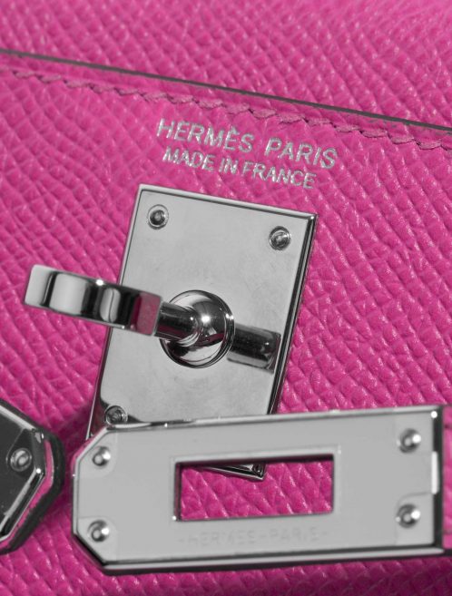 Pre-owned Hermès bag Kelly Mini Epsom Magnolia Pink Logo | Sell your designer bag on Saclab.com