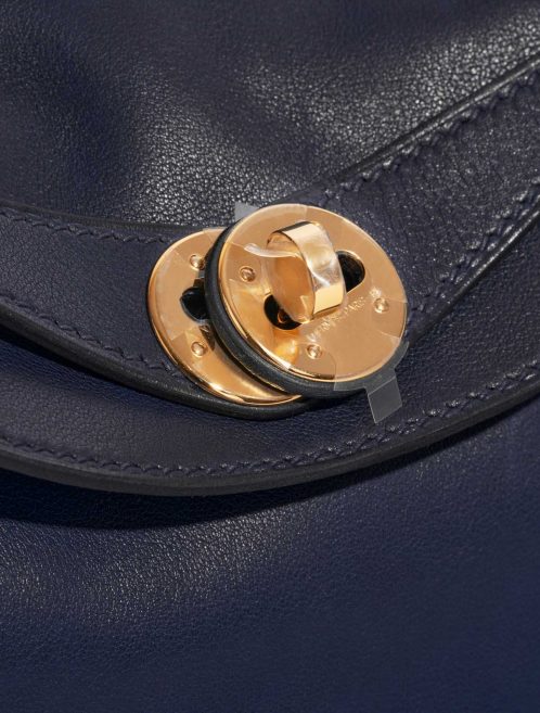Pre-owned Hermès bag Lindy Touch 26 Veau Volupto / Crocodile Niloticus Blue Nuit / Blue Marine Blue Closing System | Sell your designer bag on Saclab.com