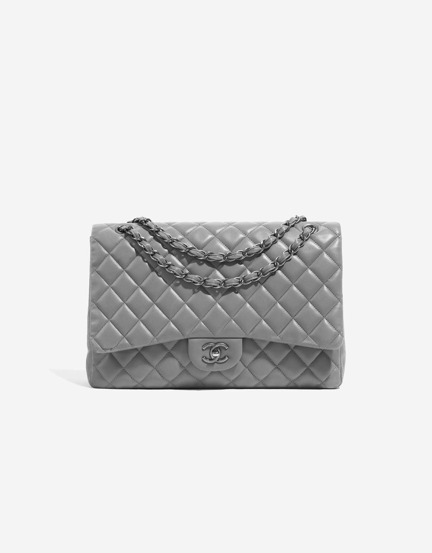 Chanel Timeless Maxi Lamb Grey | SACLÀB