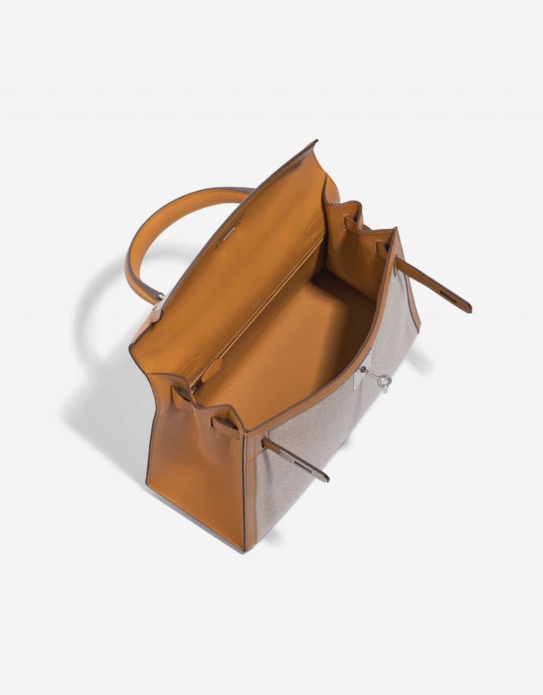 Pre-owned Hermès bag Kelly 28 Sesame-Ecru-Beige Inside | Sell your designer bag on Saclab.com