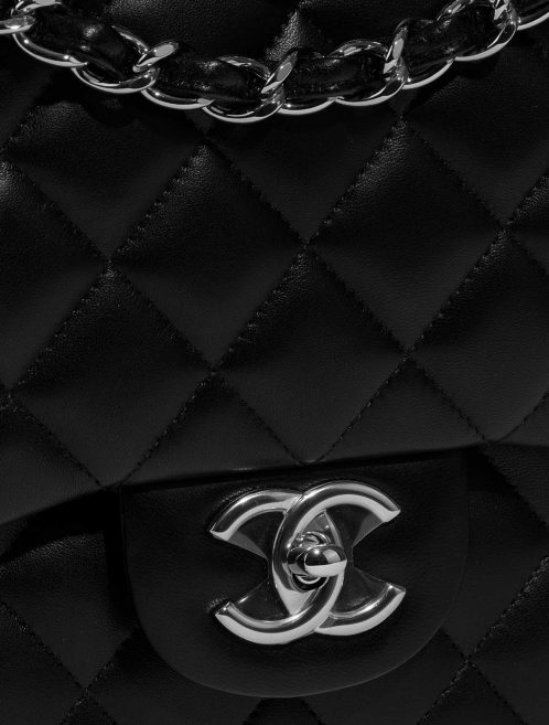 Pre-owned Chanel bag Timeless Maxi Black Closing System | Sell your designer bag on Saclab.com