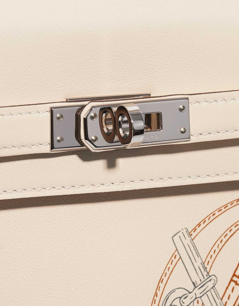Hermès KellyInAndOut 25 Nata Closing System  | Sell your designer bag on Saclab.com