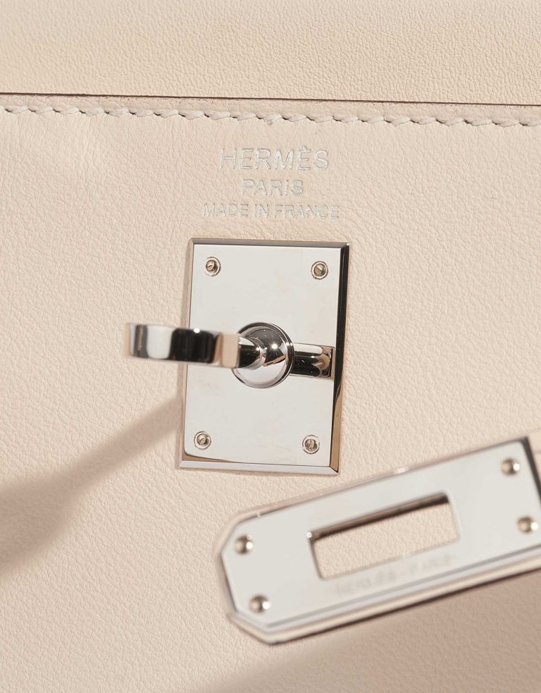 Hermès KellyInAndOut 25 Nata Logo  | Sell your designer bag on Saclab.com