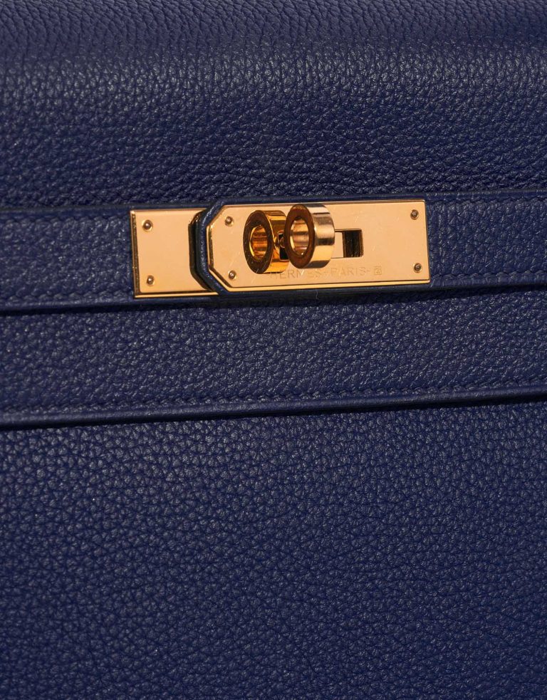 Hermès Kelly 32 BlueEncre Closing System  | Sell your designer bag on Saclab.com