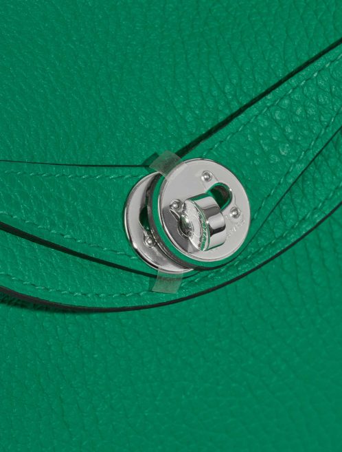 Hermès Lindy 20Mini Menthe Closing System  | Sell your designer bag on Saclab.com