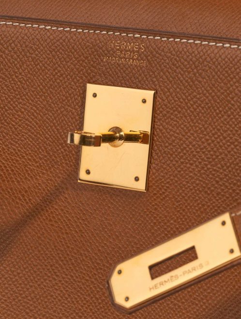 Hermès Kelly 32 Gold Logo  | Sell your designer bag on Saclab.com