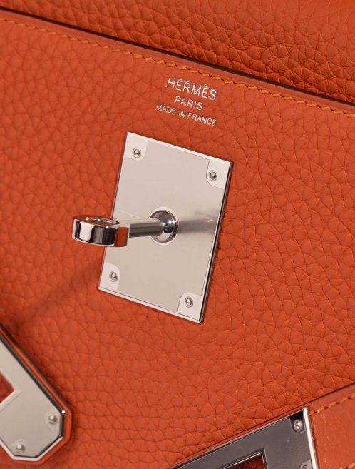 Hermès Kelly 28 Feu Logo  | Sell your designer bag on Saclab.com