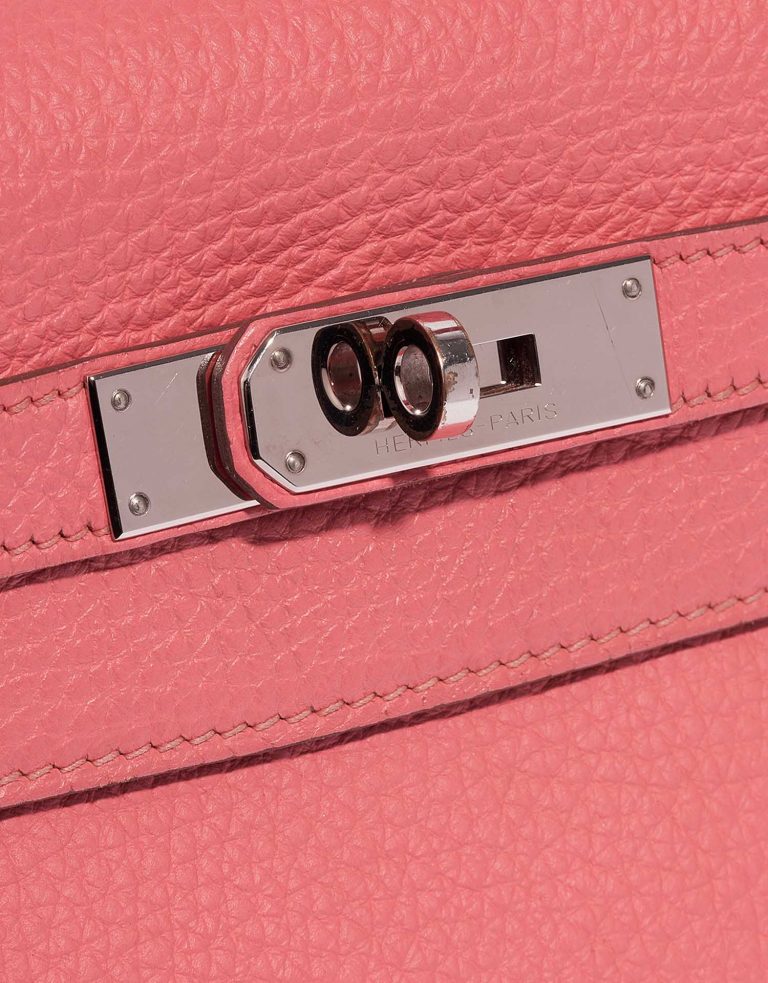 Hermès Kelly 28 Lipstick Closing System  | Sell your designer bag on Saclab.com