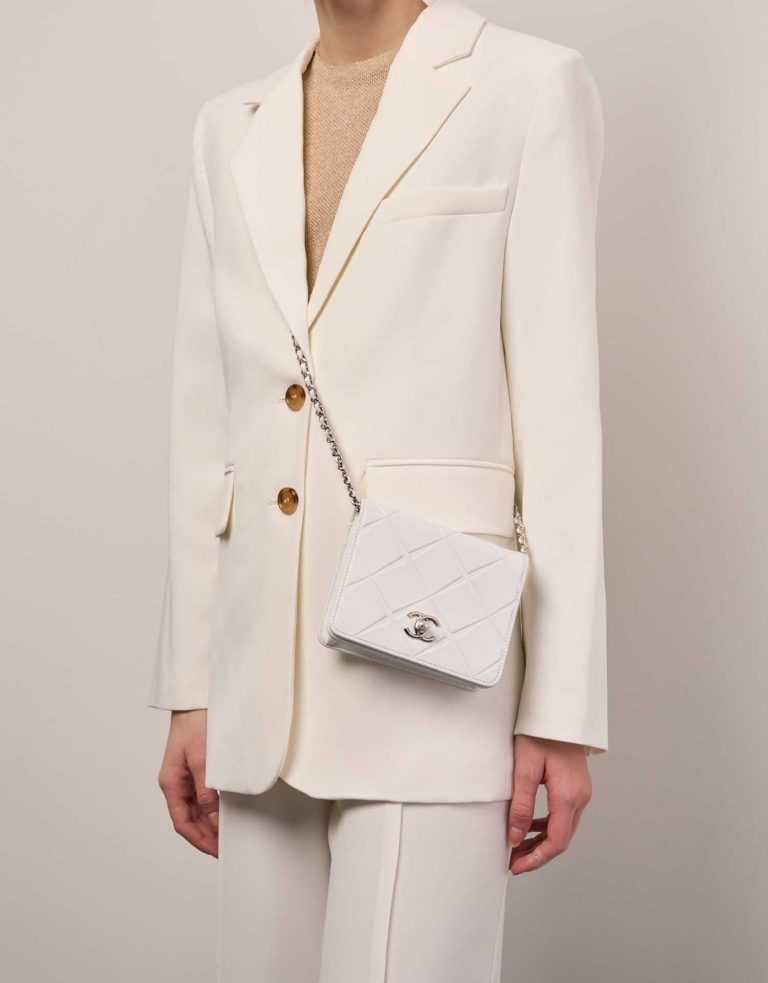 Chanel Timeless MiniFlap White Front  | Sell your designer bag on Saclab.com