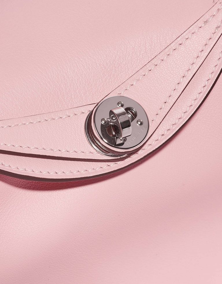 Hermès Lindy 20Mini RoseSakura Closing System  | Sell your designer bag on Saclab.com