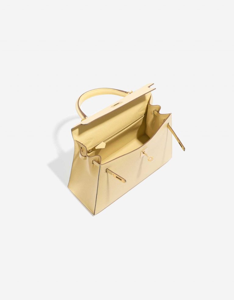Hermès Kelly 25 JaunePoussin Inside  | Sell your designer bag on Saclab.com