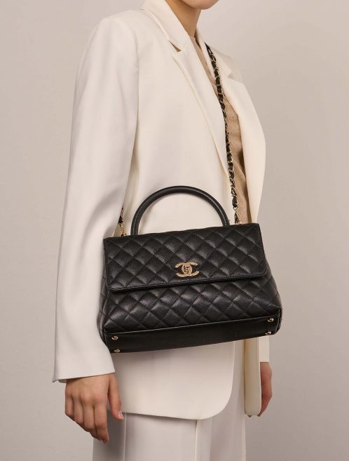 Chanel TimelessHandle Medium Black Sizes Worn | Sell your designer bag on Saclab.com