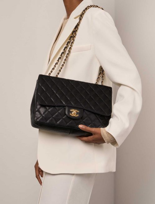 Chanel Timeless Jumbo Black Sizes Worn | Sell your designer bag on Saclab.com