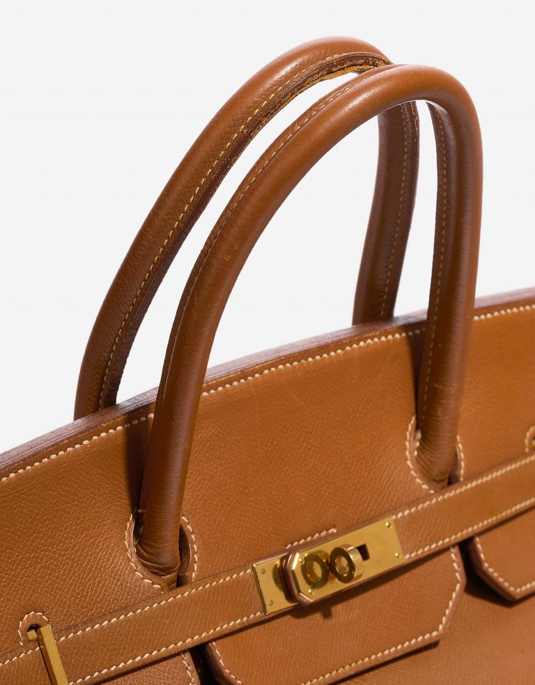 Hermès Birkin 40 gold signs of wear | Sell your designer bag on Saclab.com