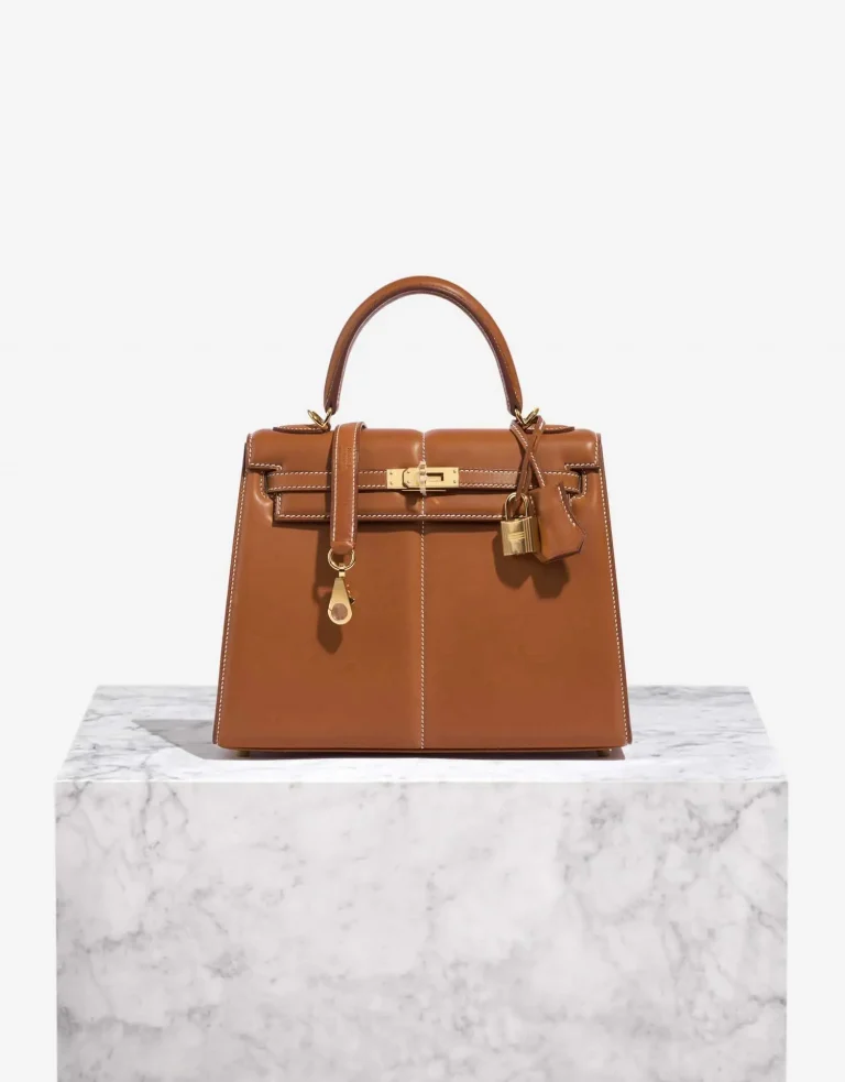 Pre-owned Hermès bag Kelly Padded 25 Barenia Fauve | Sell your designer bag on Saclab.com
