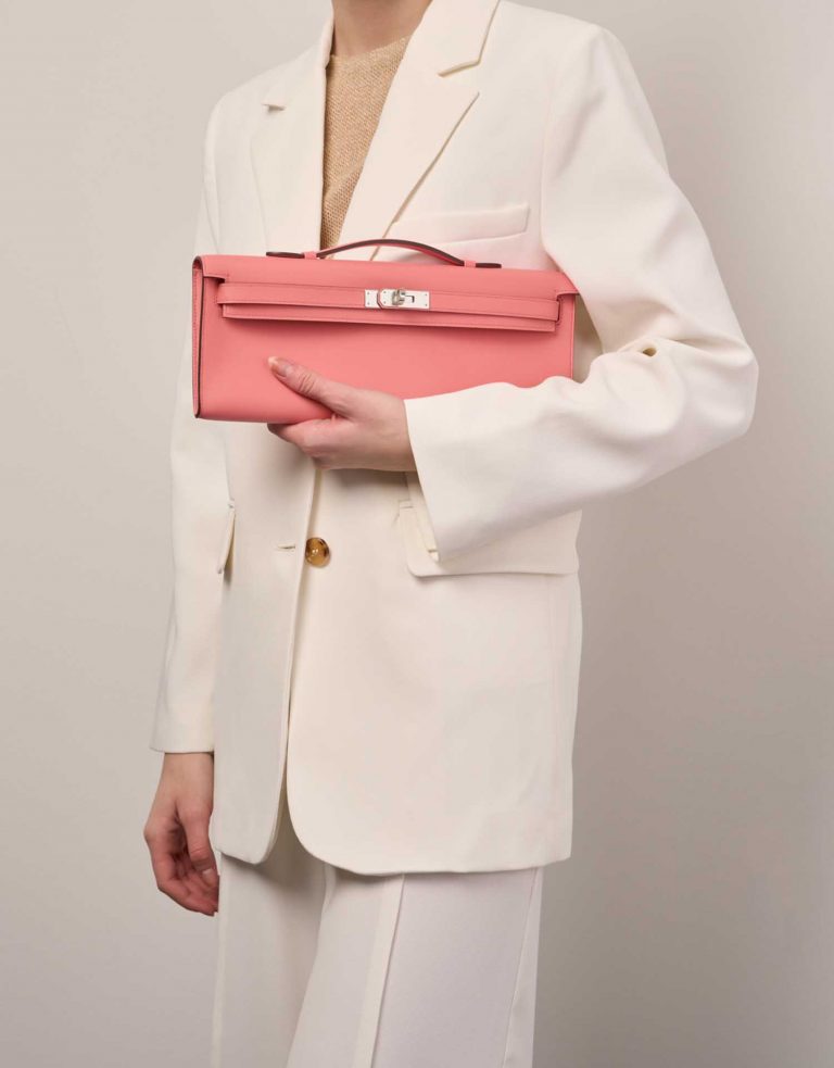 Pre-owned Hermès bag Kelly Cut Clutch Swift Rose d’Été Pink | Sell your designer bag on Saclab.com