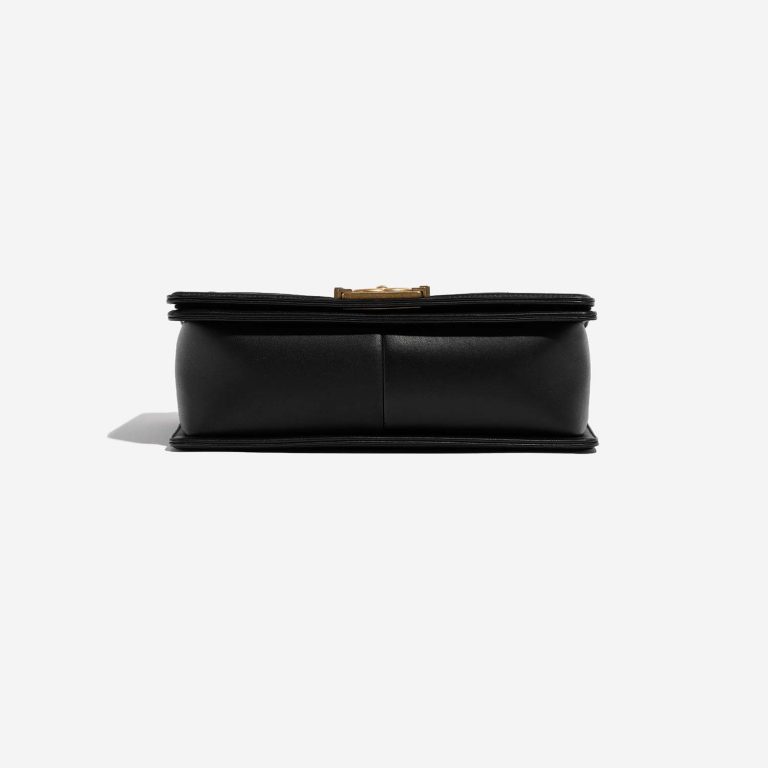 Chanel Boy OldMedium Black Bottom  | Sell your designer bag on Saclab.com