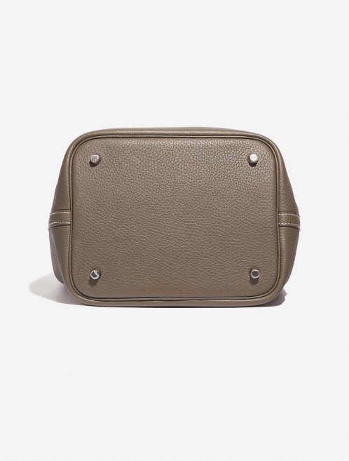 Hermès Picotin 22 Etoupe Bottom  | Sell your designer bag on Saclab.com