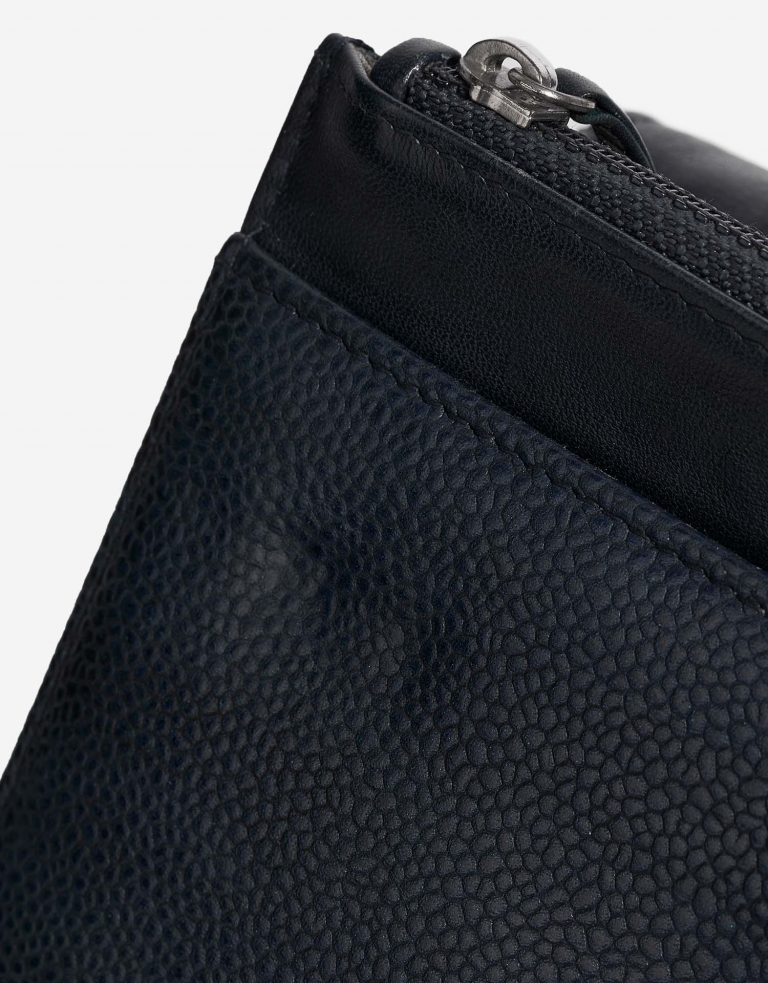 Chanel WOC OneSize DarkBlue signs of wear | Sell your designer bag on Saclab.com