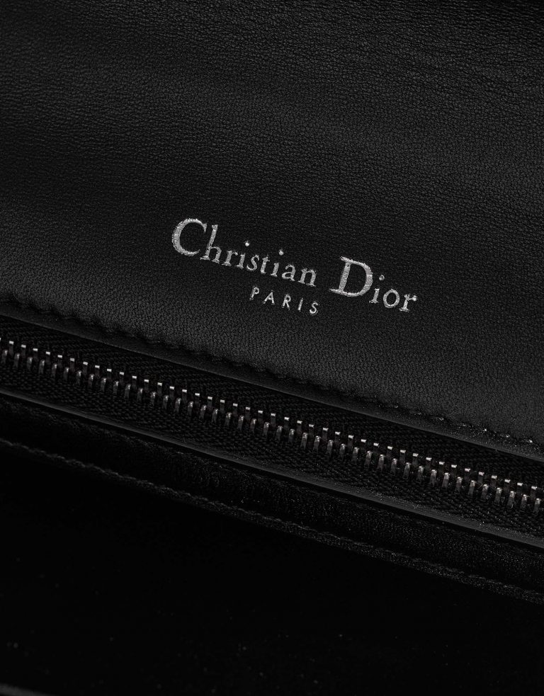 Dior Diorama Medium Black Logo  | Sell your designer bag on Saclab.com