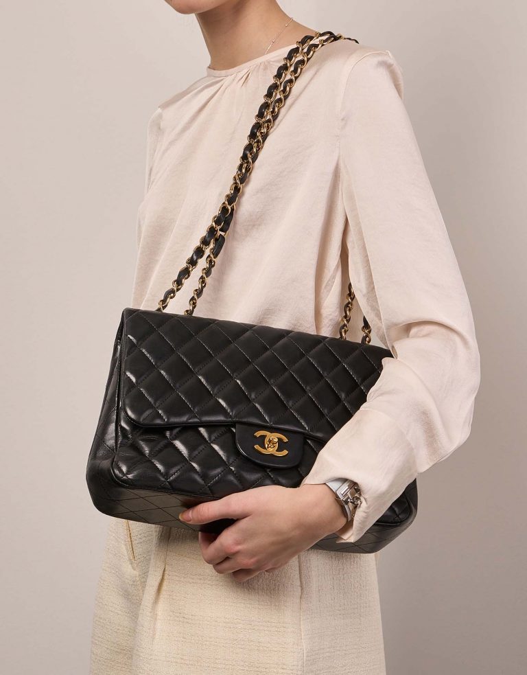 Pre-owned Chanel bag Timeless Jumbo Lamb Black Black Front | Sell your designer bag on Saclab.com