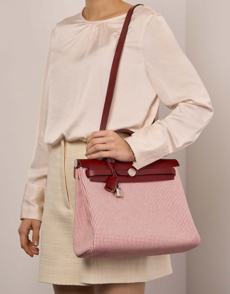Hermès Herbag 31 EcruBlanc-Framboise-Rouge 1M | Sell your designer bag on Saclab.com
