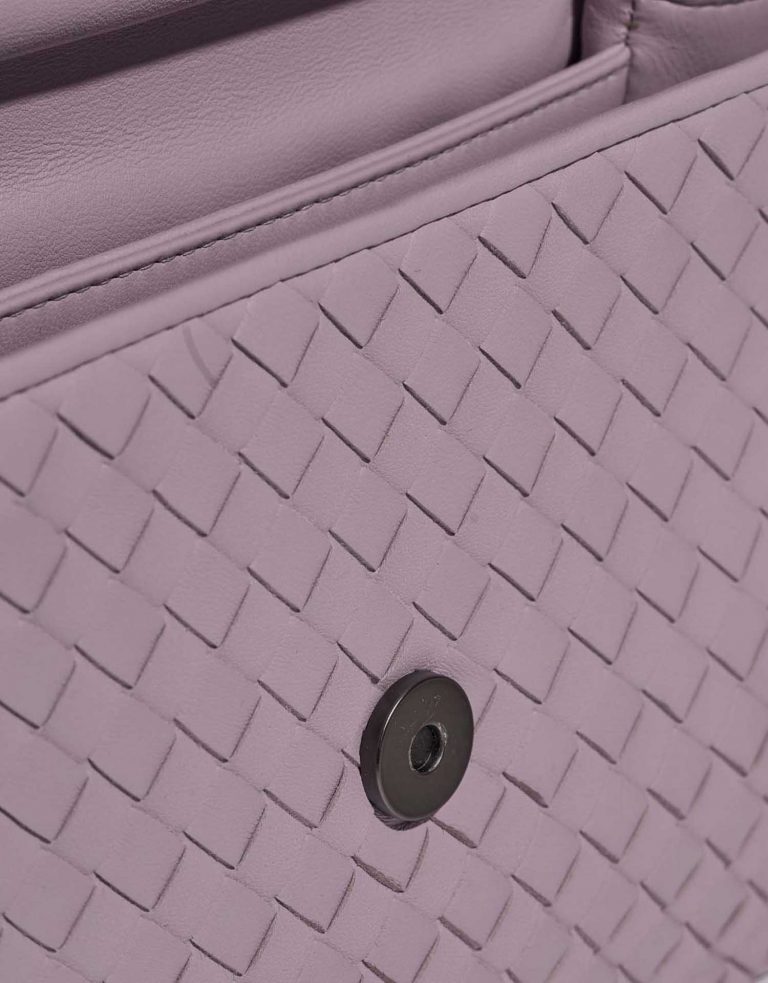 BottegaVeneta Olimpia Lilac Closing System  | Sell your designer bag on Saclab.com
