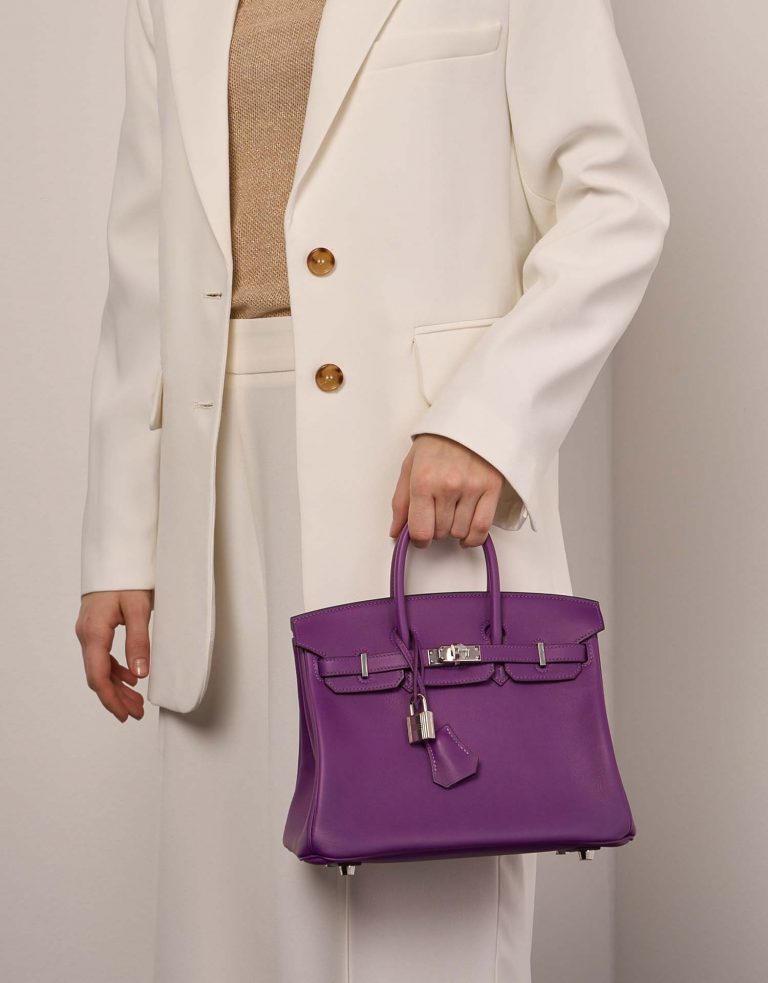Hermès Birkin 25 Anemone Sizes Worn | Sell your designer bag on Saclab.com