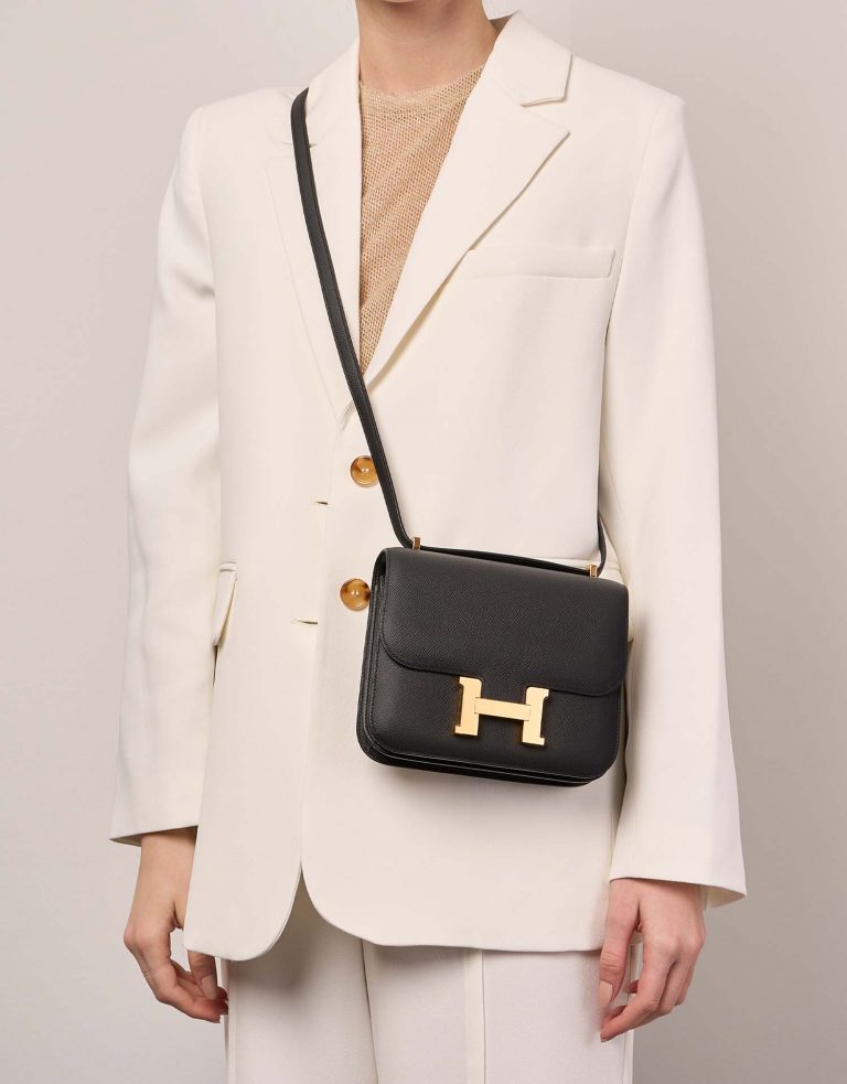 Hermès Constance 18 Black Sizes Worn | Sell your designer bag on Saclab.com