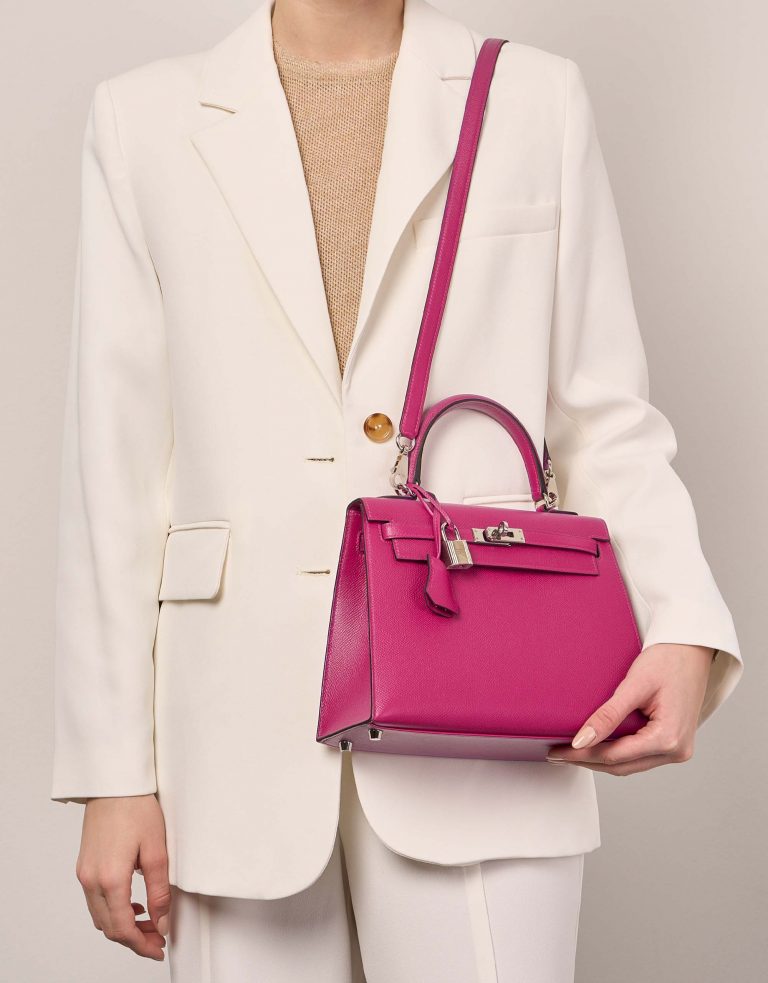 Pre-owned Hermès bag Kelly 25 Epsom Rose Pourpre Model | Sell your designer bag on Saclab.com