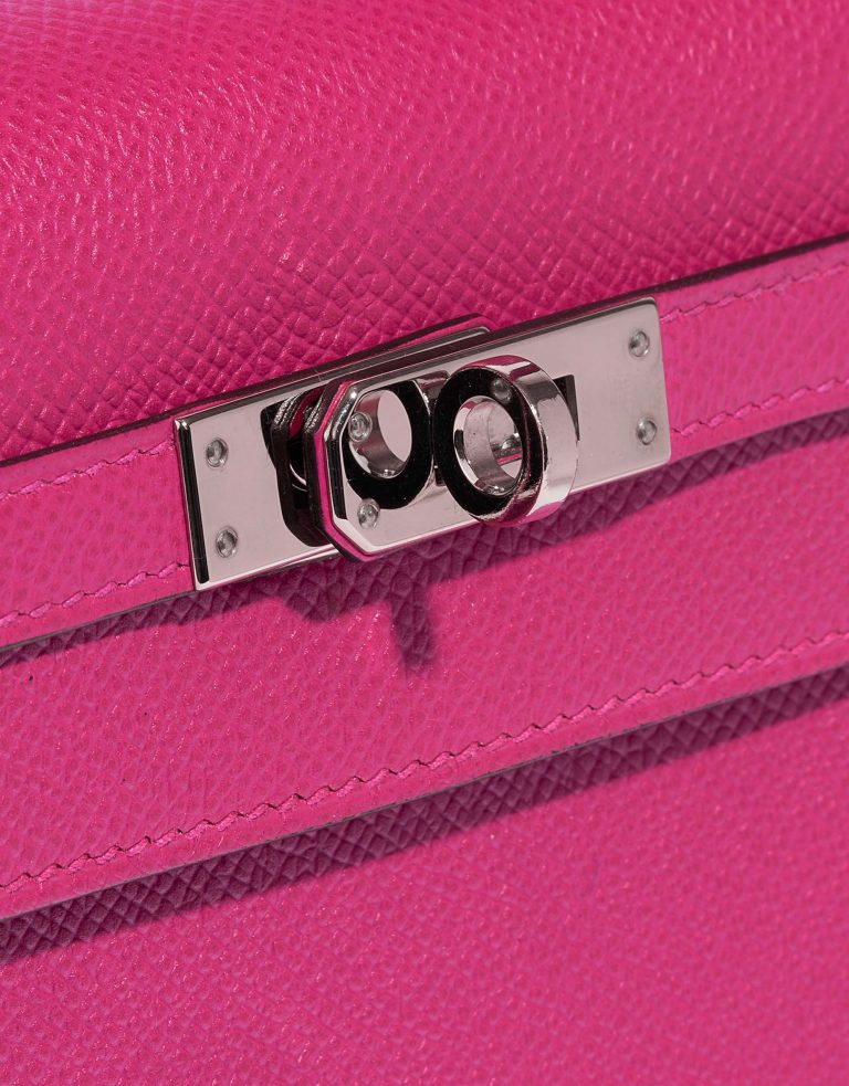 Pre-owned Hermès bag Kelly 25 Epsom Rose Pourpre Closing System | Sell your designer bag on Saclab.com