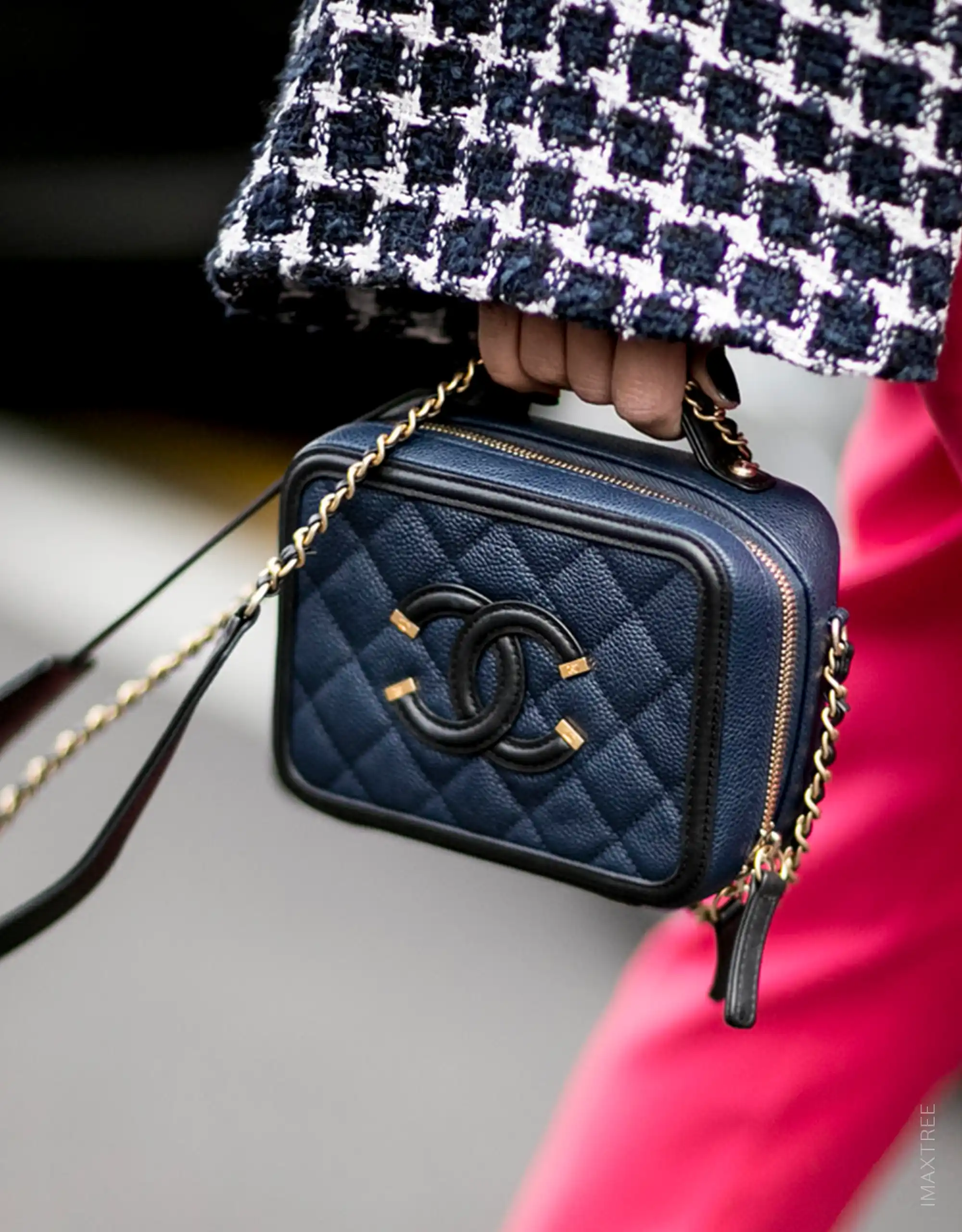 【カジュアル♪】シャネル ヴァニティバッグ CHANEL Vanity Case Chanel Vanity Case CC Crossbody with GHW – REDELUXE