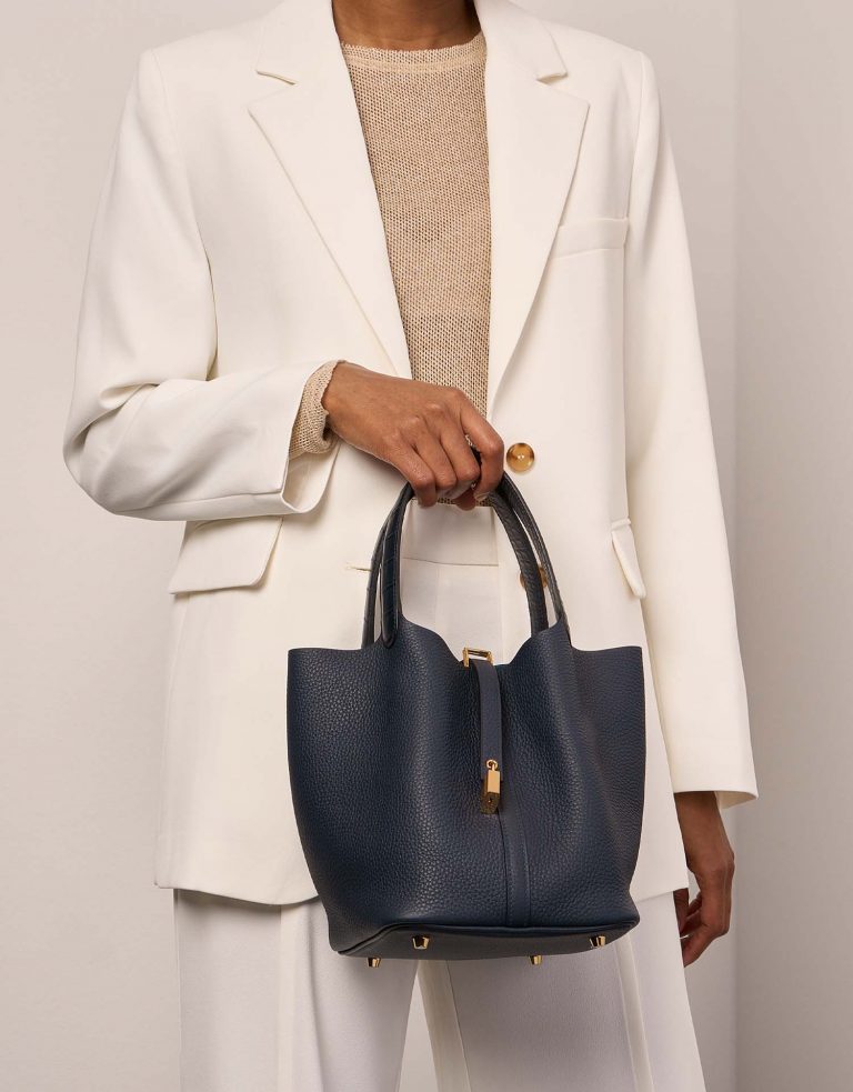 Pre-owned Hermès bag Picotin Touch 22 Matte Alligator / Clemence Blue Nuit / Blue Marine Blue Front | Sell your designer bag on Saclab.com