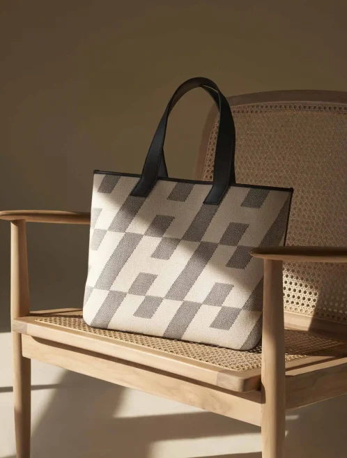 Hermès Cabas H en Biais 40 Toile H / Swift Black / Ecru