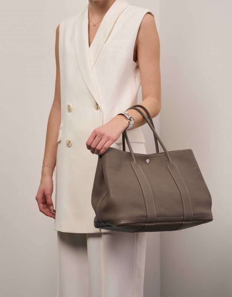 Pre-owned Hermès bag Garden Party 36 Negonda Etoupe Brown, Grey Model | Sell your designer bag on Saclab.com